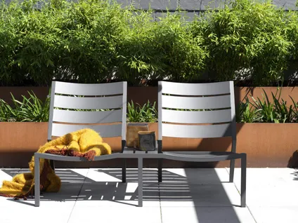 DELIA outdoor loveseat