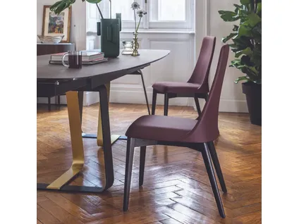 ETOILE upholstered dining chair with wooden legs