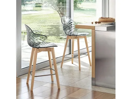SAINT TROPEZ barstool with wooden legs