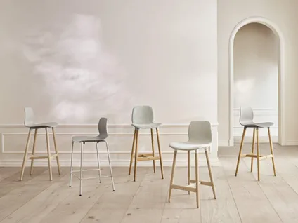 SEED HIGH upholstered barstool - 66 cm - wood