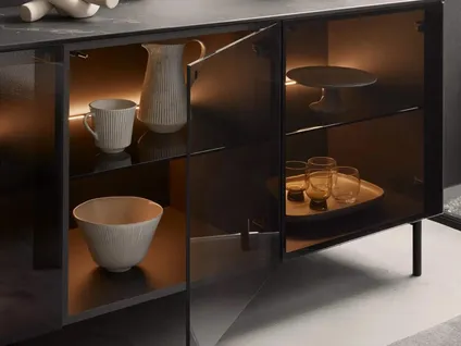 UNIVERSAL sideboard with 4 glass doors