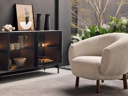 UNIVERSAL sideboard with 3 glass doors