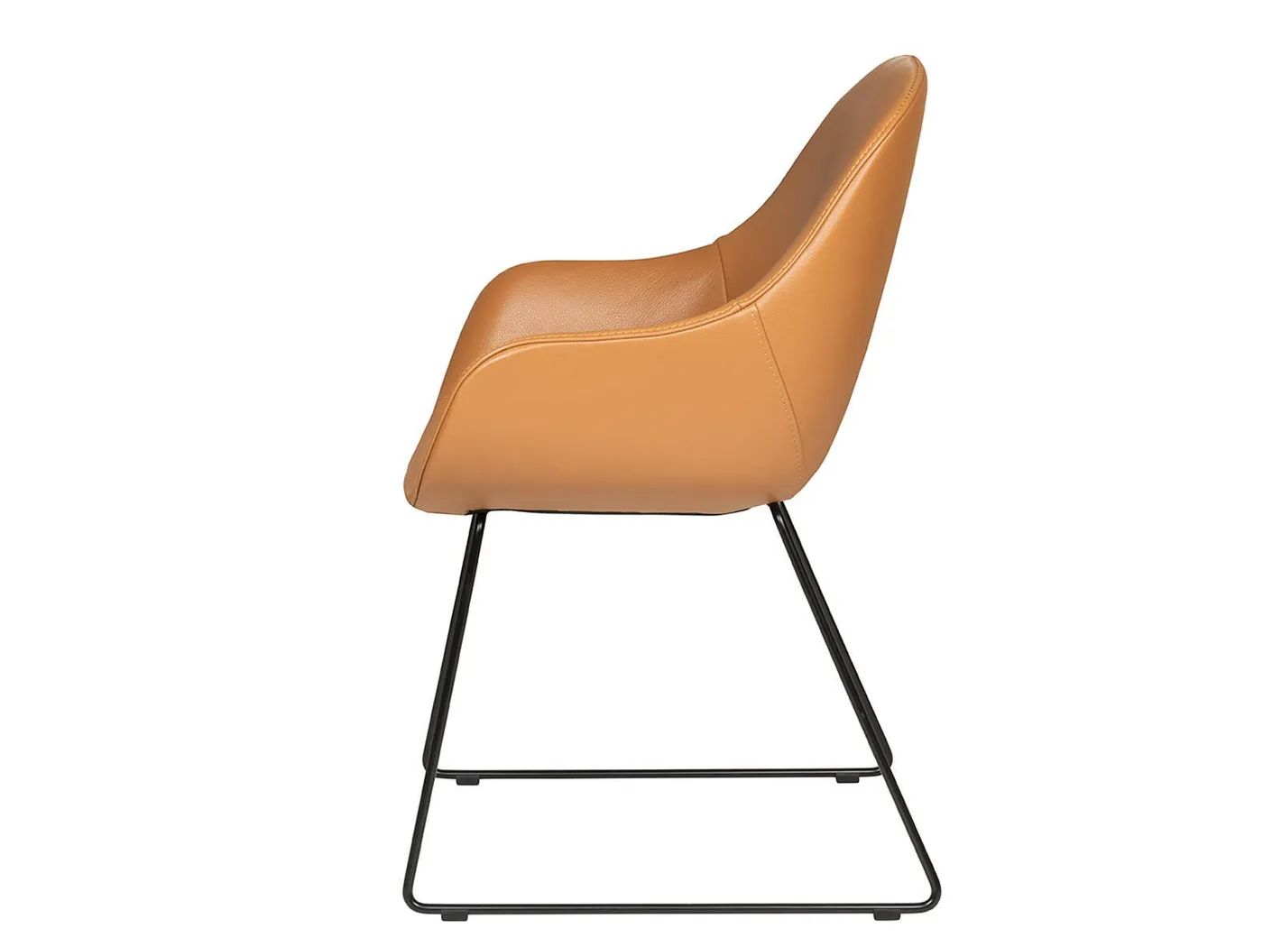 Layla leather amrchair with sled base// Layla bőr karosszék szánkótalppal