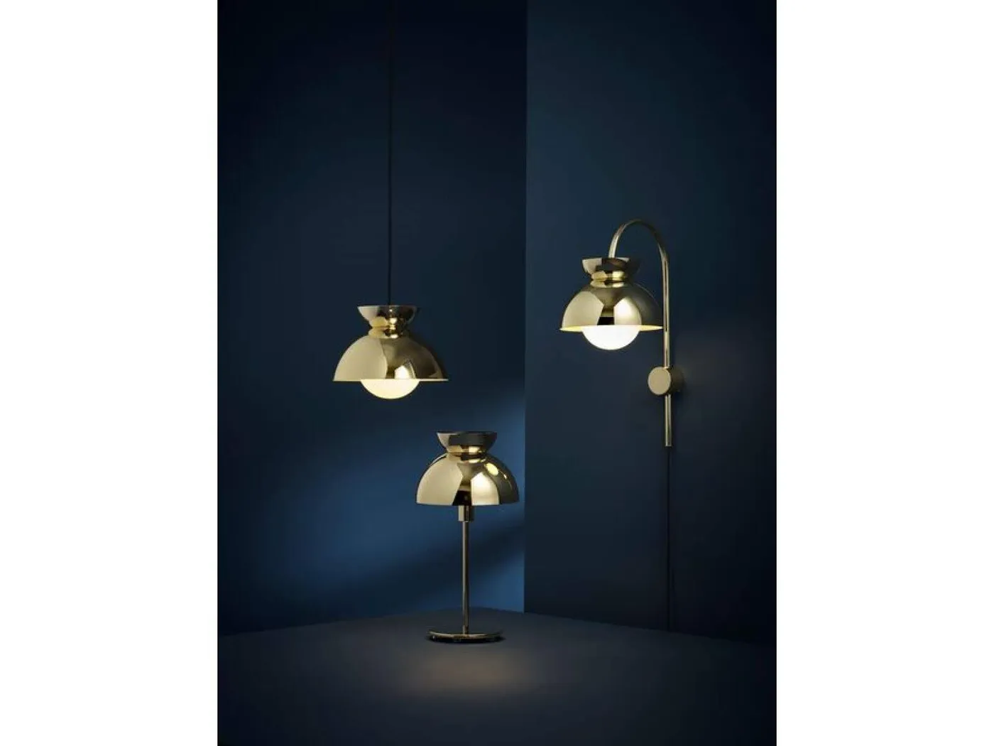 Butterfly table lamp brass// Butterfly asztali lámpa réz