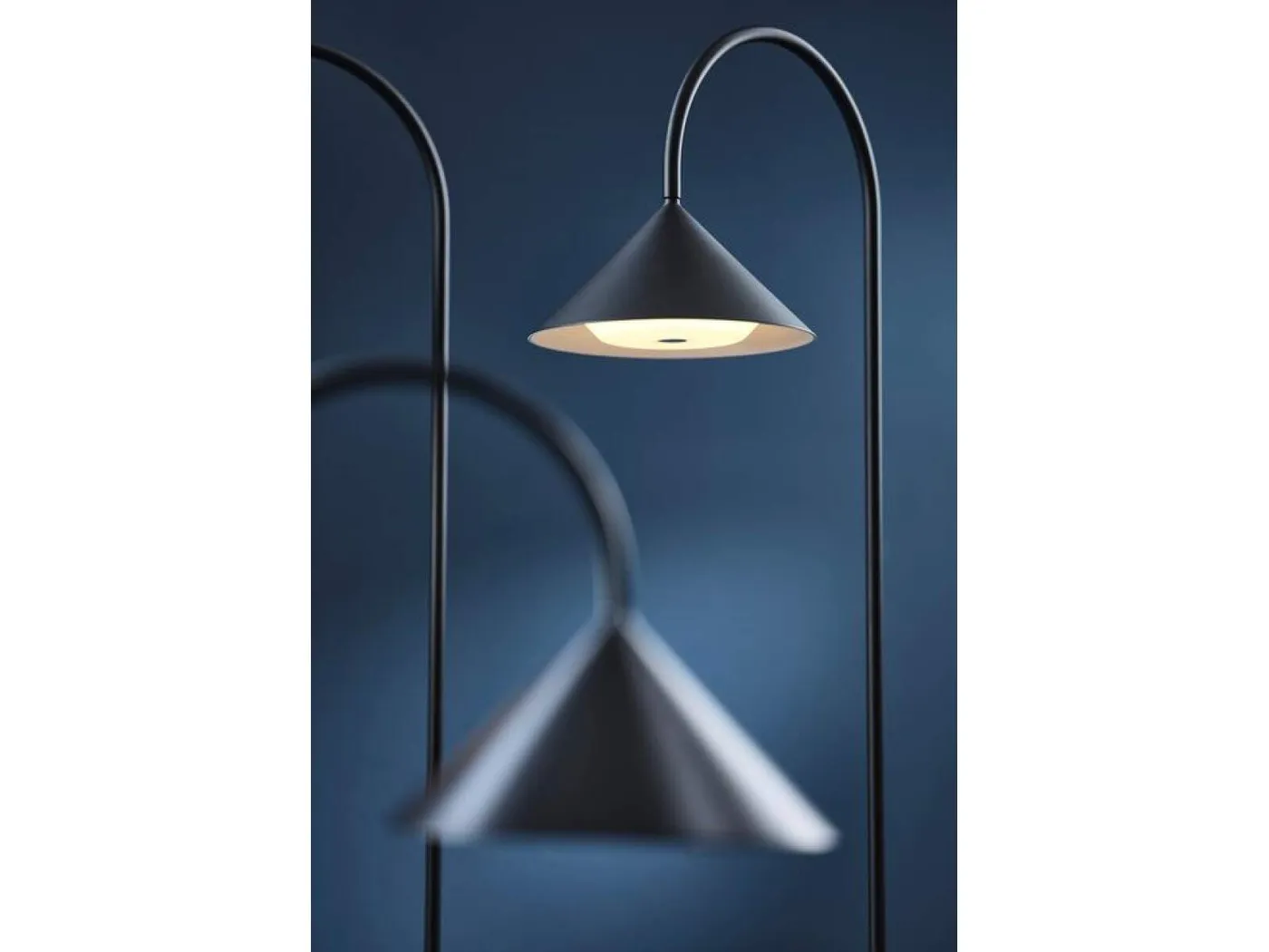 Grasp portable lamp 72 matt black// Grasp hordozható lámpa matt fekete
