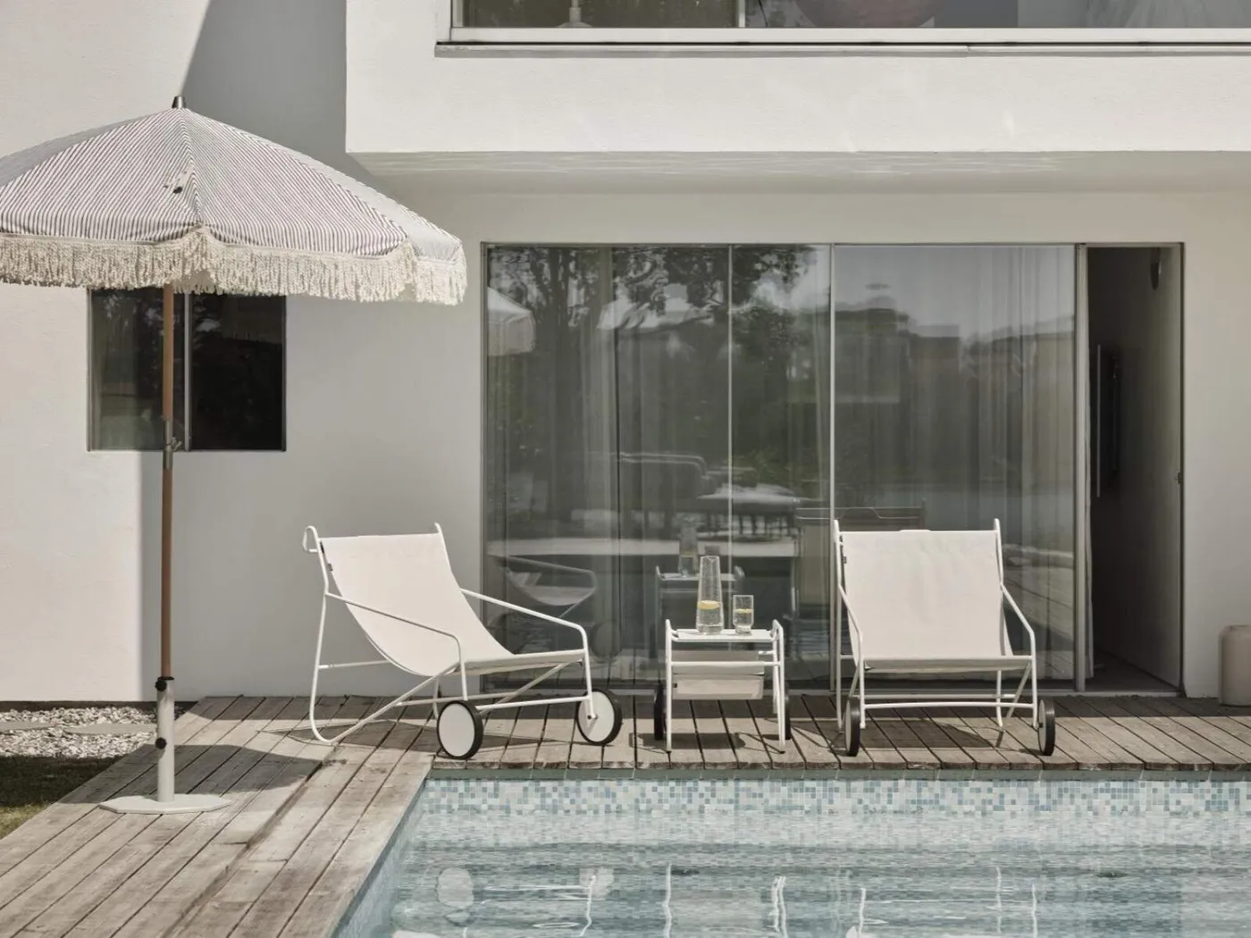 Poul lounge outdoor chair white// Poul lounge szék fehér