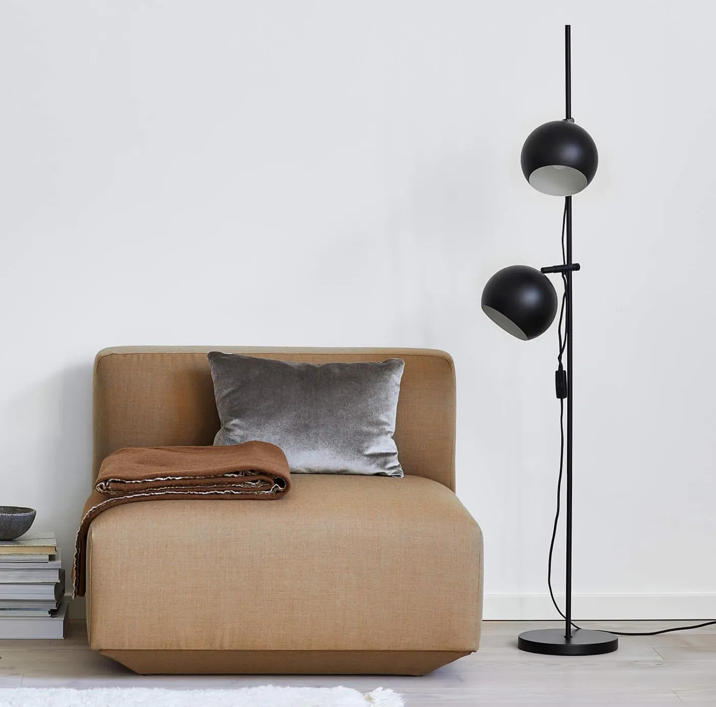 Frandsen Ball Double floor lamp // Ball Double állólámpa