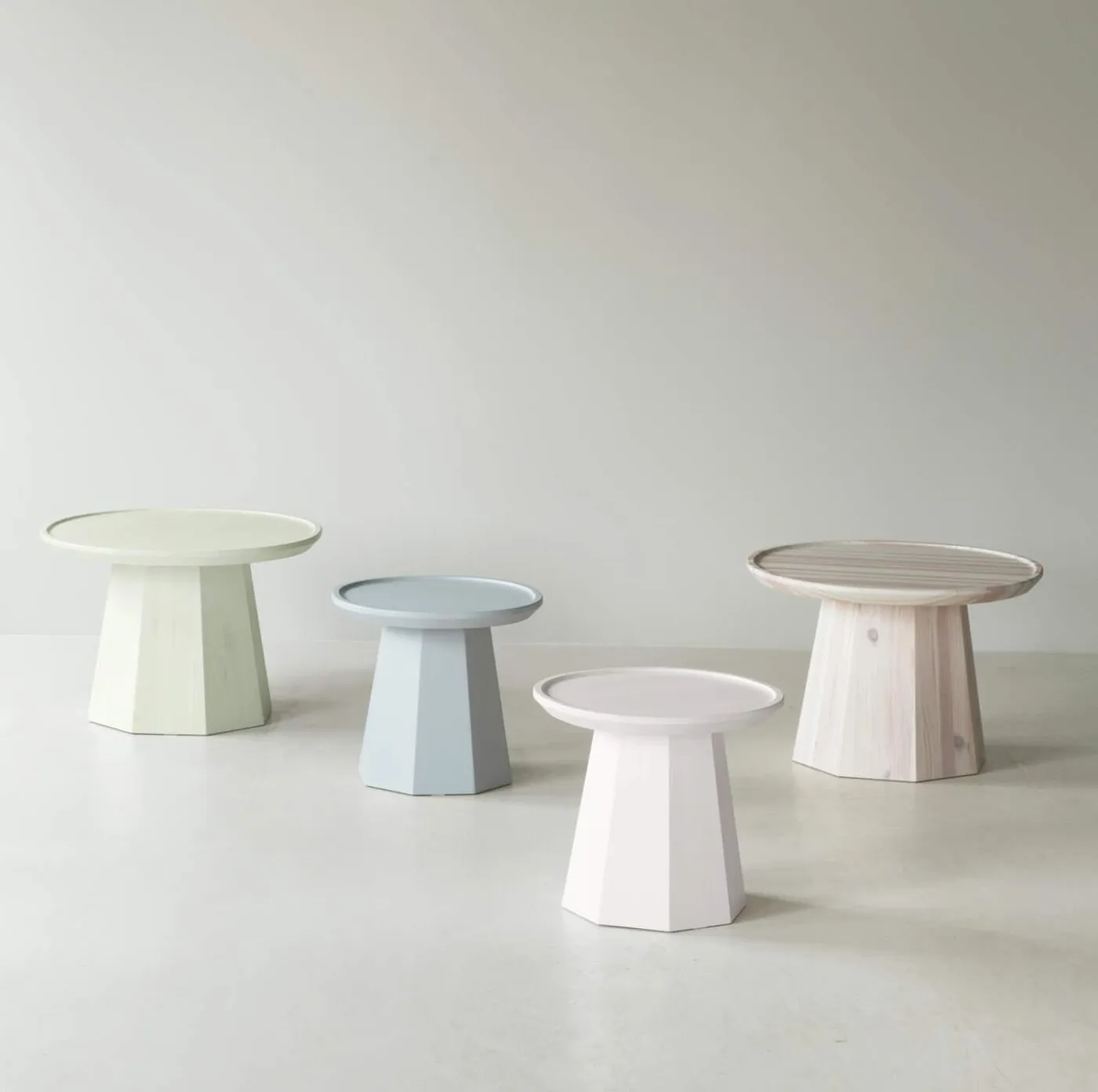 Normann Copenhagen Pine side table // Pine lerakóasztal