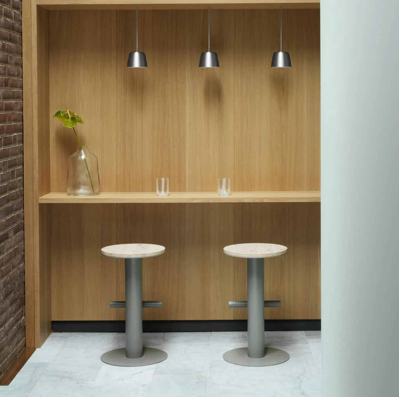 Normann Copenhagen Pole barstool 75 cm // Pole bárszék 75 cm