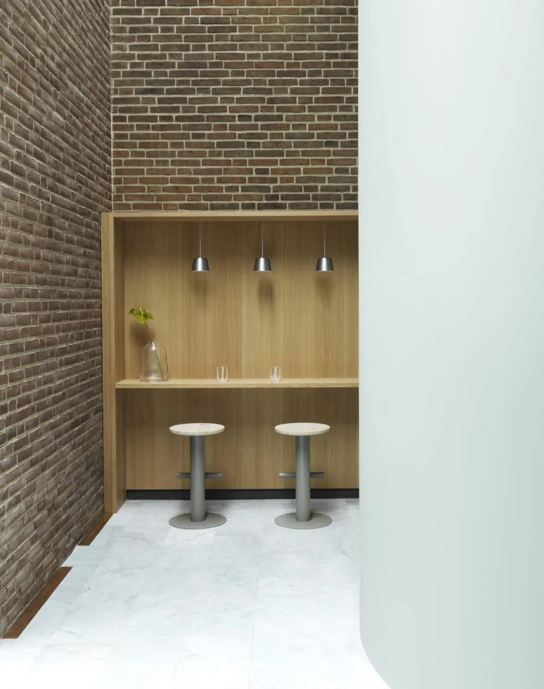Normann Copenhagen Pole barstool 75 cm // Pole bárszék 75 cm