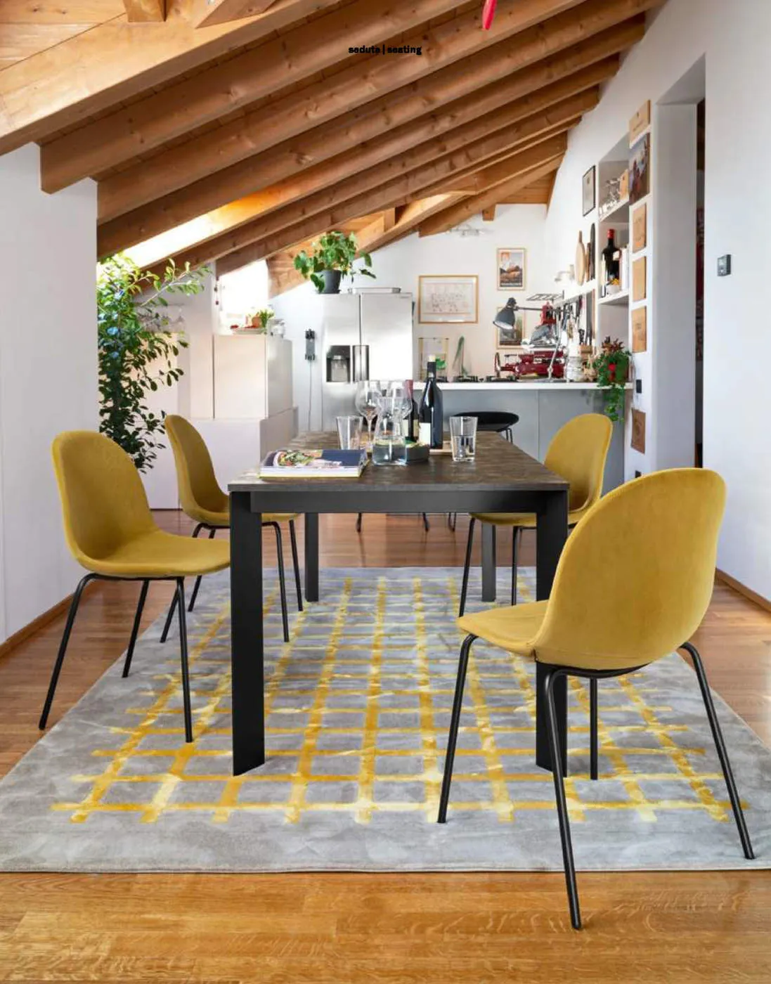 Connubia Academy upholstered dining chair // Academy kárpitozott étkezőszék