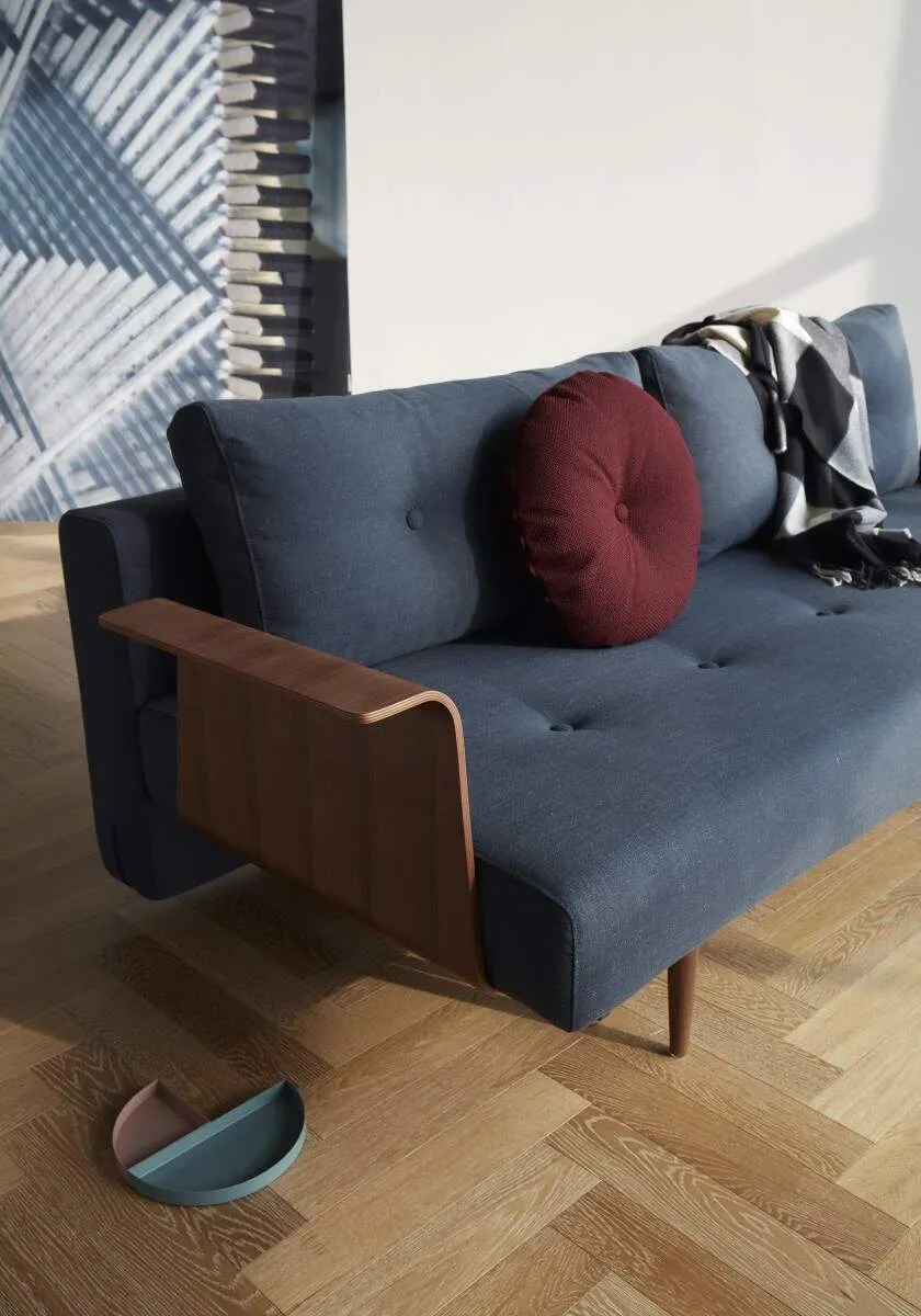 Recast sofa bed with walnut arms// Recast karfás kanapéágy