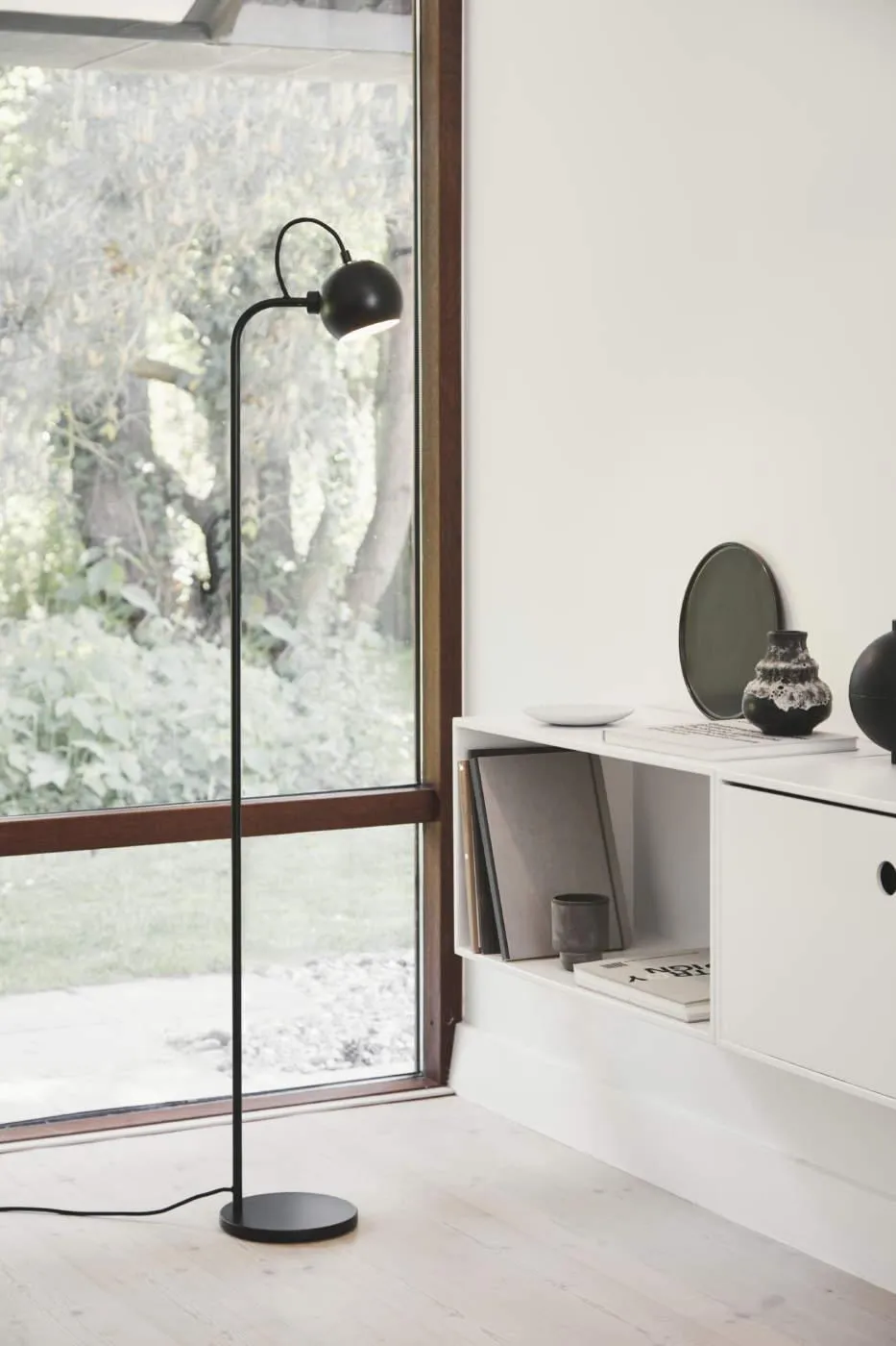 Frandsen Ball Single floor lamp // Ball Single állólámpa