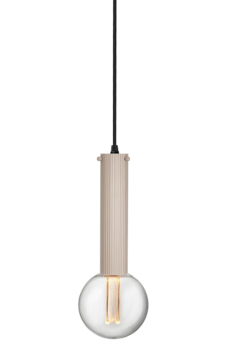 globen-lighting-hubble-22-pendant-lamp-mud-HUBBLE-22-fuggolampa-bezs