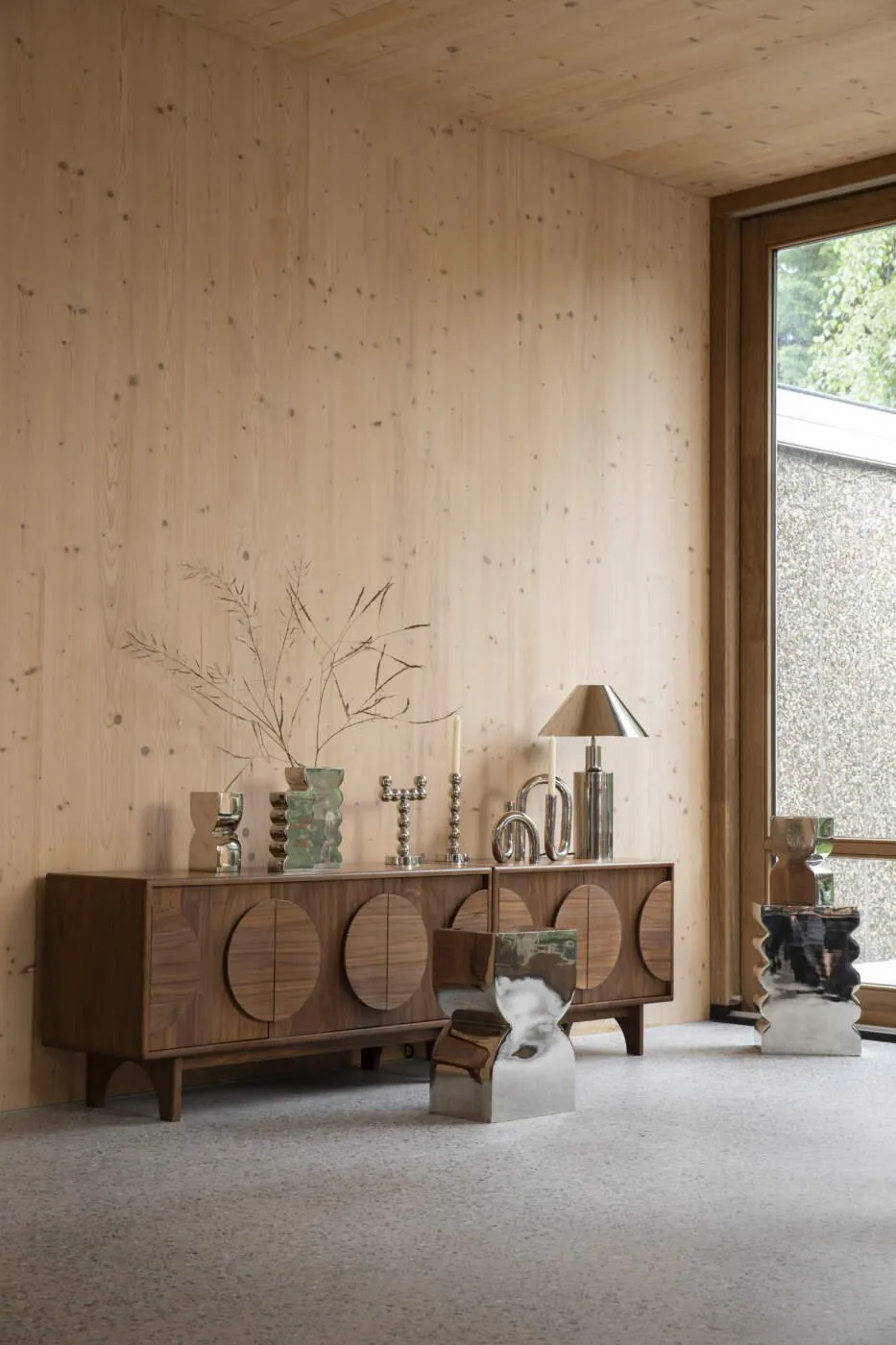 Groove sideboard with 3 doors walnut// Groove 3 ajtós komód dió