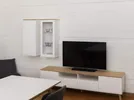 dot - wall - glass - cabinet - dot - üveges- fali-szekrény